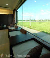 Integrating Nature and Comfort; The era of private, independent homes