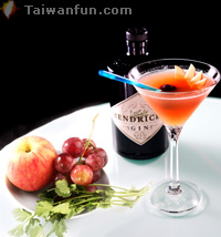 Ingredients of cocktail of Dreamer