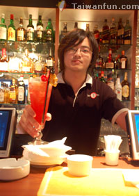 Bartender: Dave