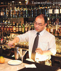 Bartender: William Wang