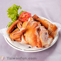 核桃木烤全雞 (400元 / 隻)