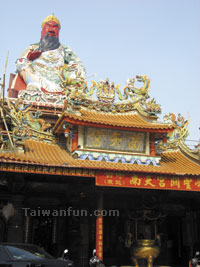 A Tour of Taichung Temples