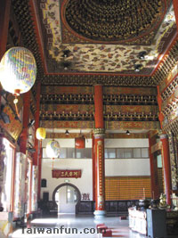 台中的神廟宮闕