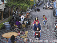 A fun trip on the TTJ 53 Bus Line 