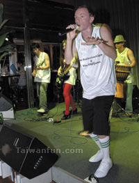 Dr. Reniculous Lips & the Skallyunz