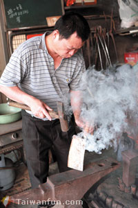 Hard knocks: The Traditional Smithing Business in Taichung
