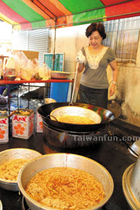 The fading, charming legacy of Taiwan's wedding-banquet culture