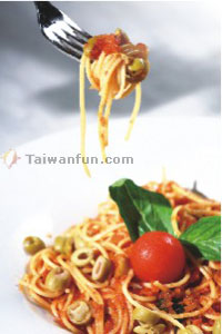 Pizza, pasta, burgers&hellip;and wine