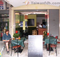 Belling's Deli & Bar