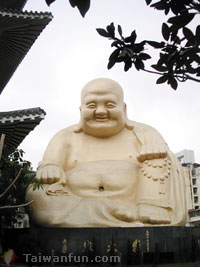 Low-Budget Travel in Taichung: A Backpacker's Perspective