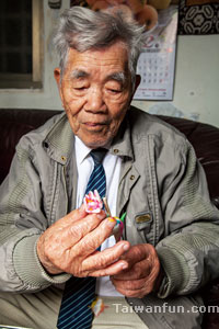 許瑞良八十年的捏麵人生