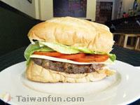 Belling's Deli & Bar