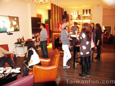 Age Cigar & Wine Lounge