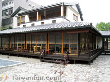 Man Je Dad Sushi Restaurant