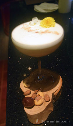 Cocktail: Dance Monkey 