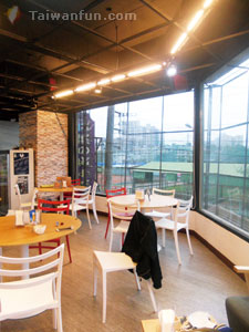 Mark Darts and Cafe