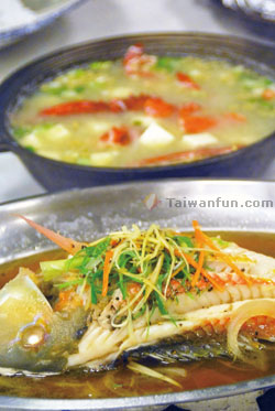 Whole Family Seafood and Goose Cuisine 