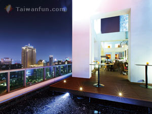 Moonight Sky Bar