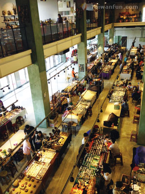 ��ߥɥ��Фѥث�