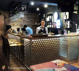 �[�ٷL�H������