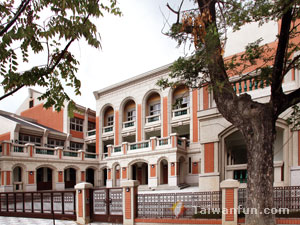 Enjoying a classical exploration of southern Taichung: Ataabu